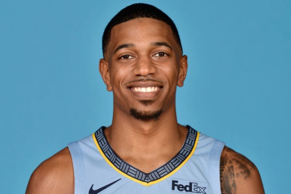 勇士再续前缘！防守尖兵梅尔顿承诺回归，老将底薪签约充实后场深度